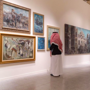معرض “بدايات” في الرياض… حين يكون تاريخ الفن السعودي مرئيا